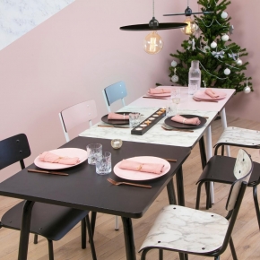 Table Retro Véra Carrée 70x70 – Stratifié uni Noir - Pieds Noirs